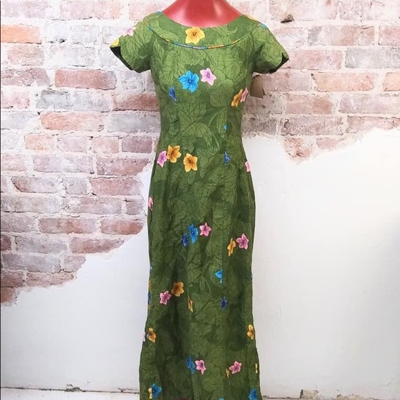 STUNNING Like-New 1960s Hawaiian Cotton Dress - Picture 2 of 4